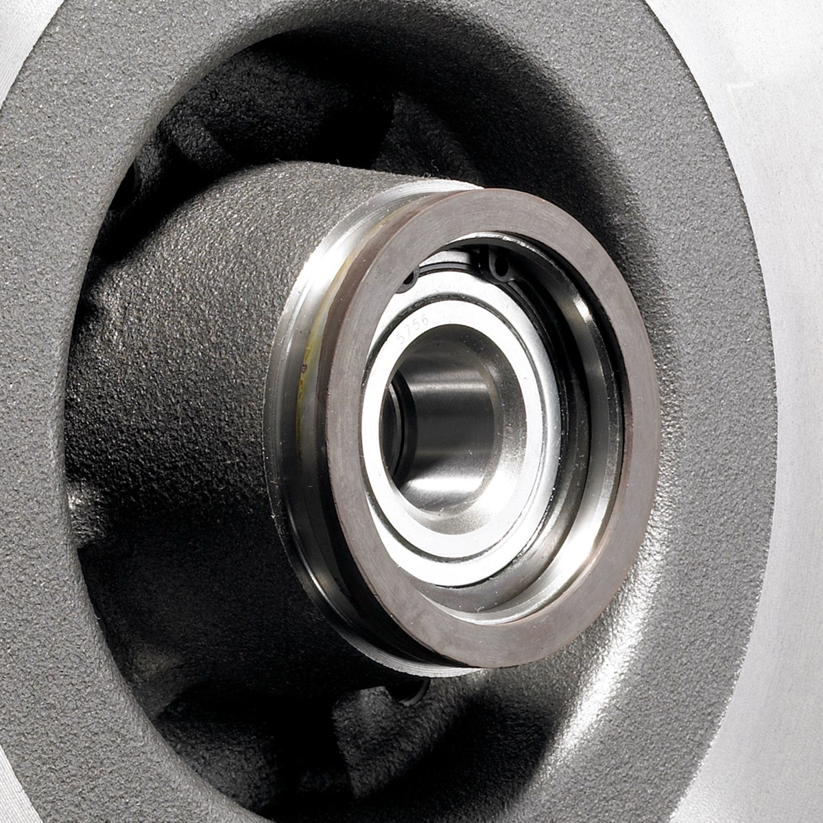 Brake discs with integrated wheel bearings